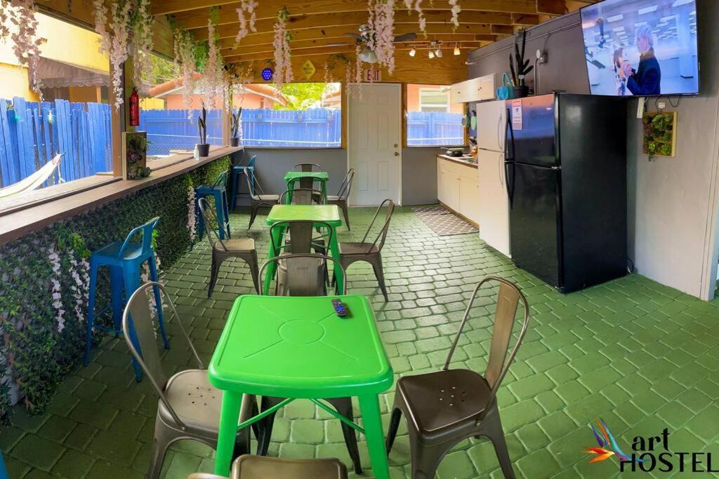 Summer Gardens Wynwood Concept ميامي المظهر الخارجي الصورة