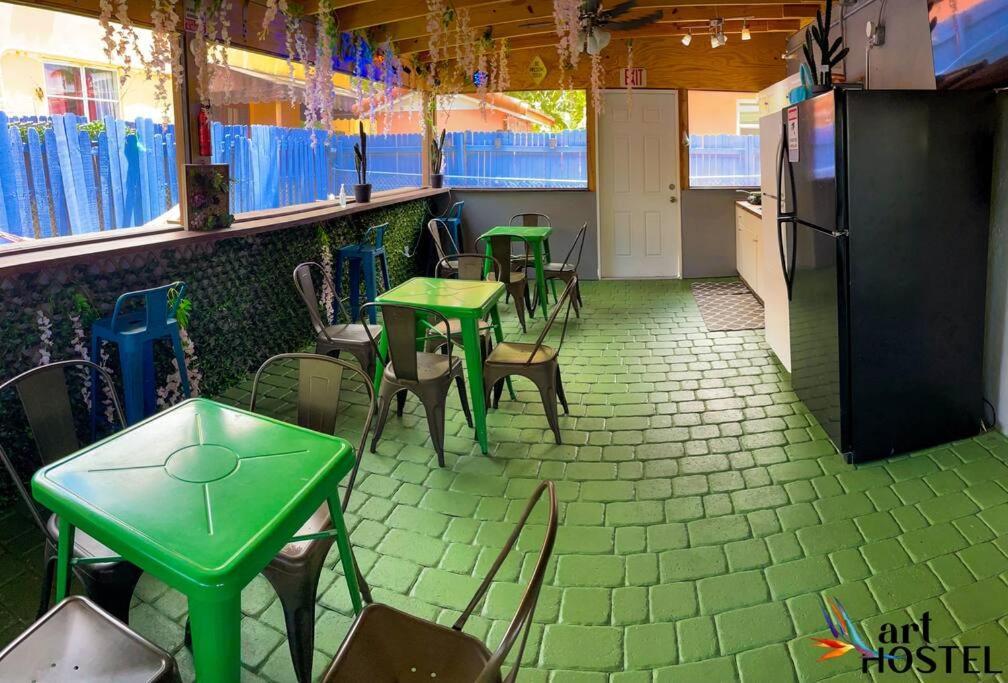 Summer Gardens Wynwood Concept ميامي المظهر الخارجي الصورة